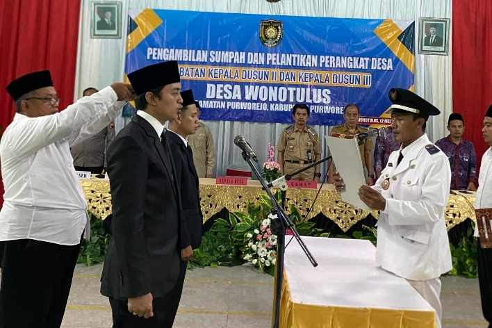 Pelantikan Perangkat Desa Wonotulus